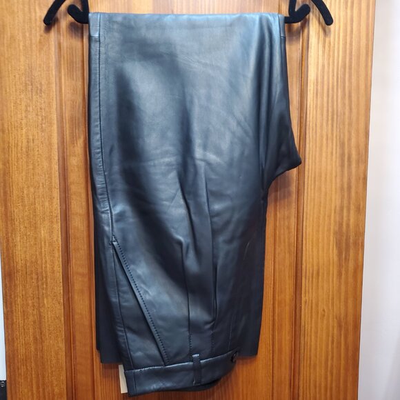 NWT Reformation X Veda Elliott Leather Pant, Size 6 - Picture 9 of 10